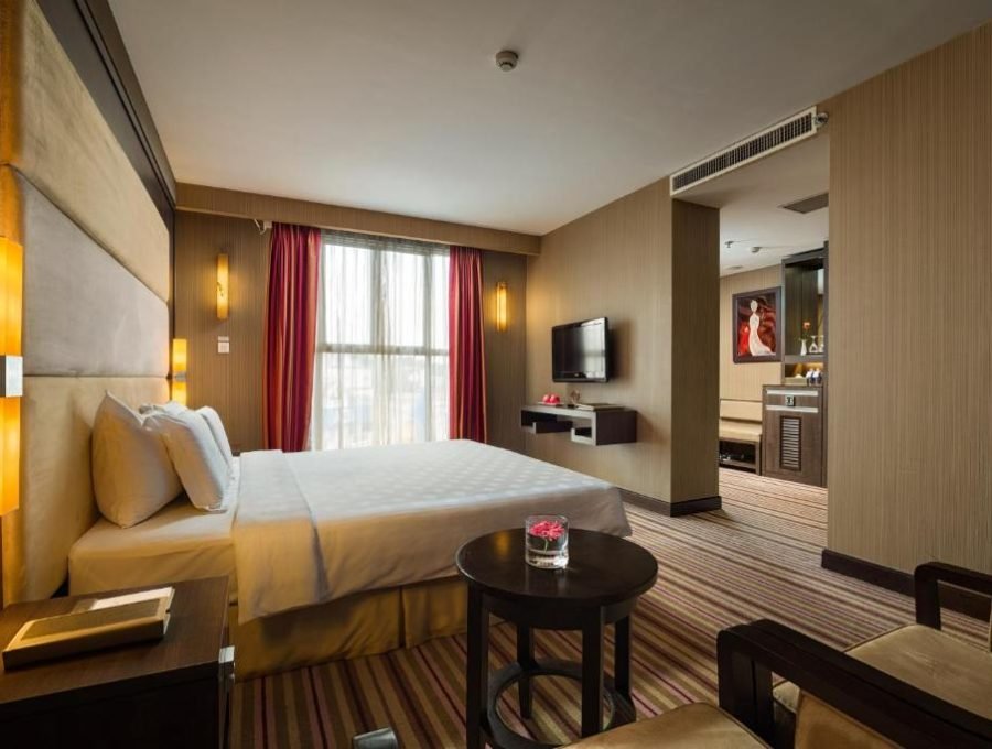 Premium Executive Double or Twin Room – Free Jacuzzi
