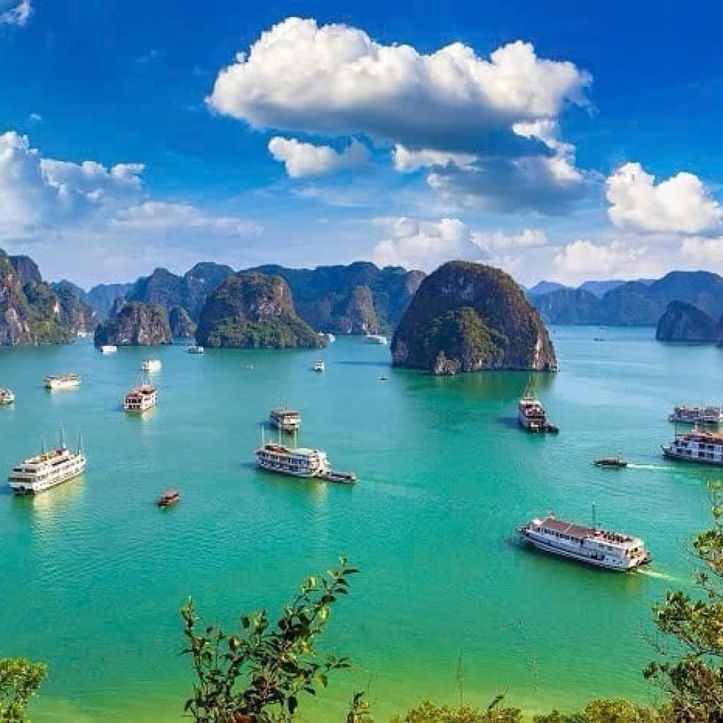 LE VIETNAM DANS L’INSTANT (HANOI – NINH BINH – HALONG – HOCHIMINH – CU CHI – MEKONG)
