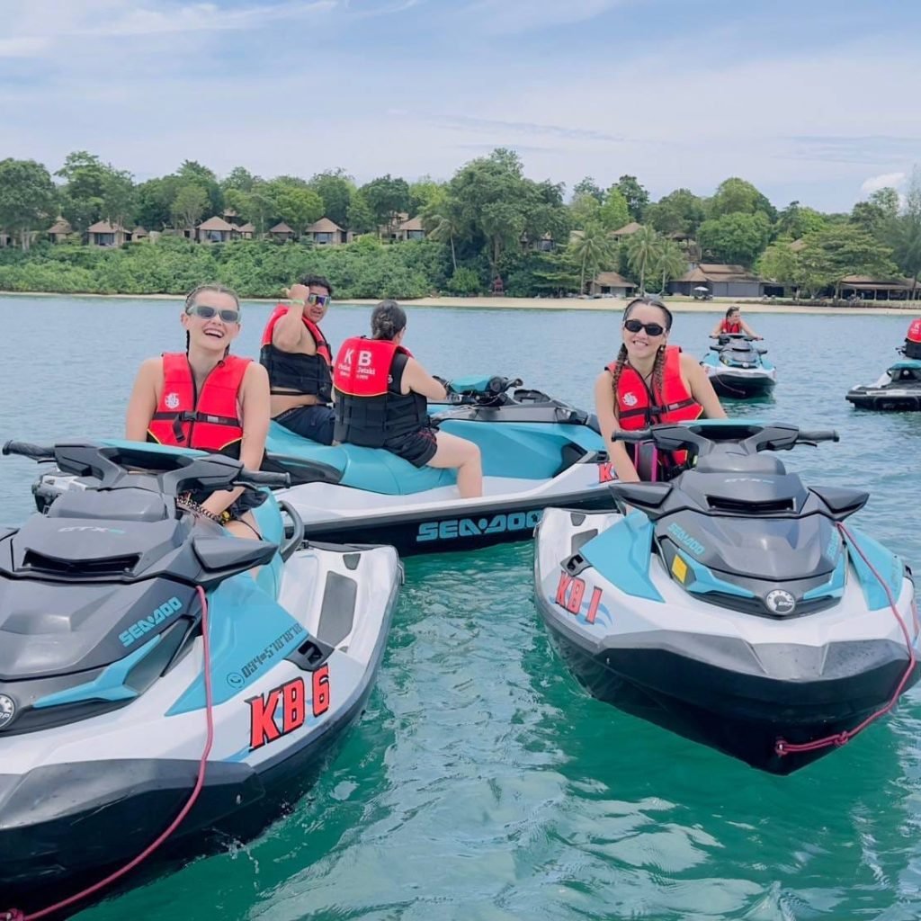 phuket : jetski seadoo 1630cc 4 heures 50km 6 iles