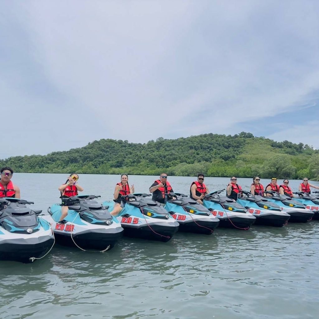 phuket : jetski seadoo 1630cc 4 heures 50km 6 iles
