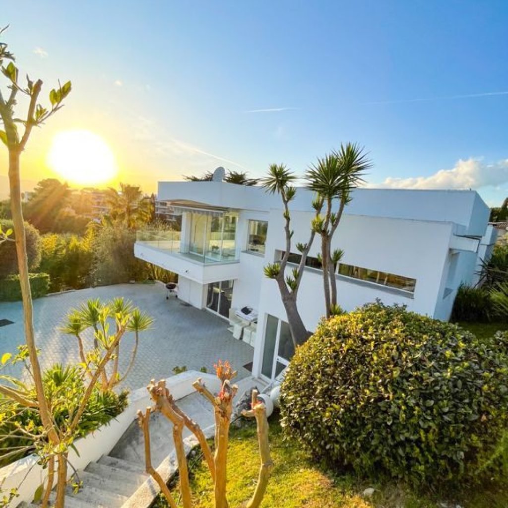 VILLA CALIFORNIENNE 4km Cannes Gare et Plages